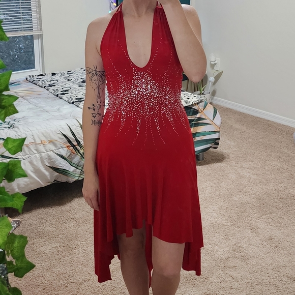 Red salsa dress - Picture 2 of 6